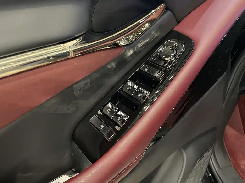 GAC Motor Trumpchi M8 — фото 11