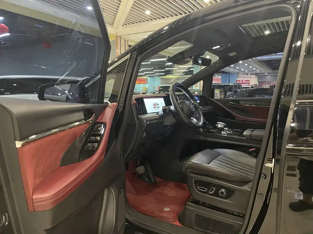 GAC Motor Trumpchi M8 — фото 4
