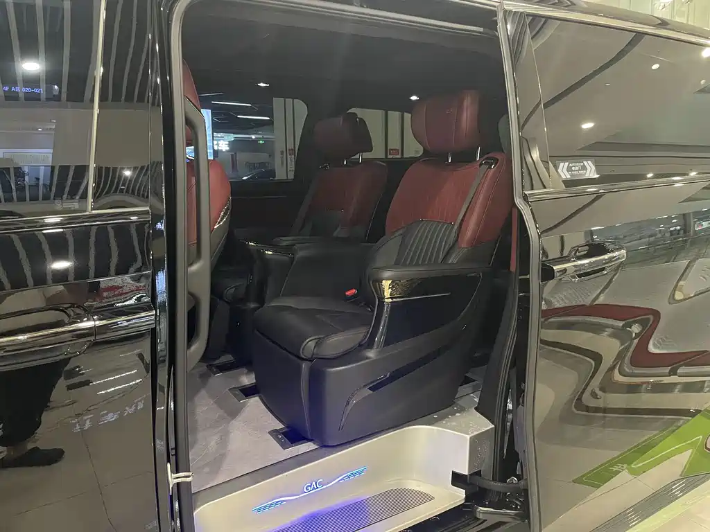 GAC Motor Trumpchi M8 — фото 6