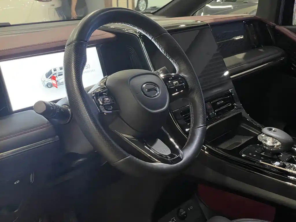 GAC Motor Trumpchi M8 — фото 10