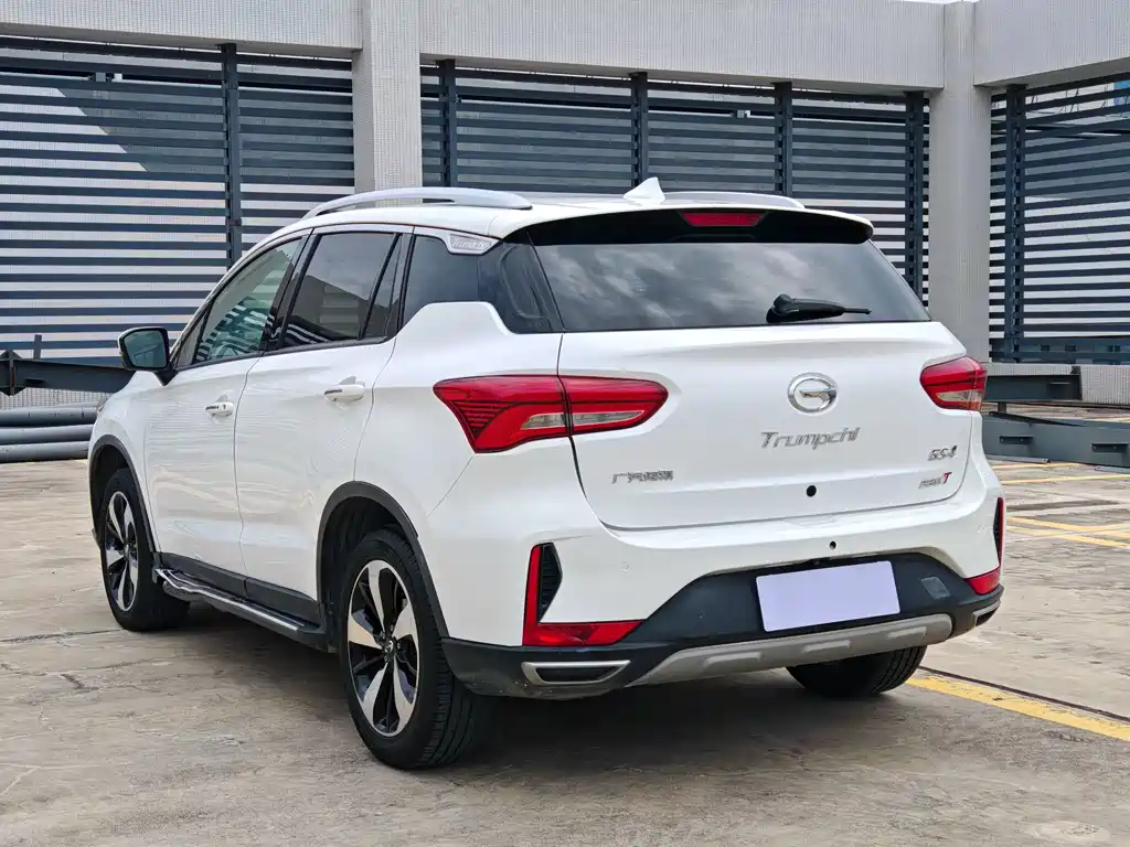 GAC Motor Trumpchi GS4 — фото 5