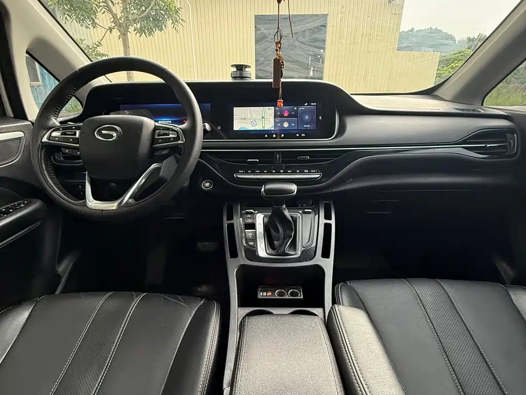 GAC Motor Trumpchi M6 — фото 15