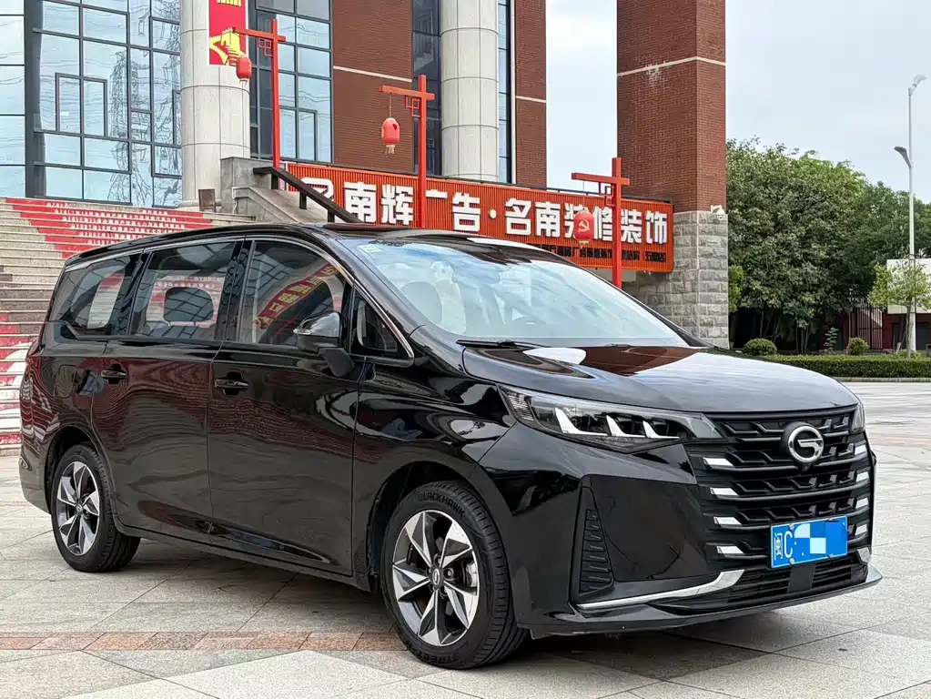 GAC Motor Trumpchi M6 — фото 3