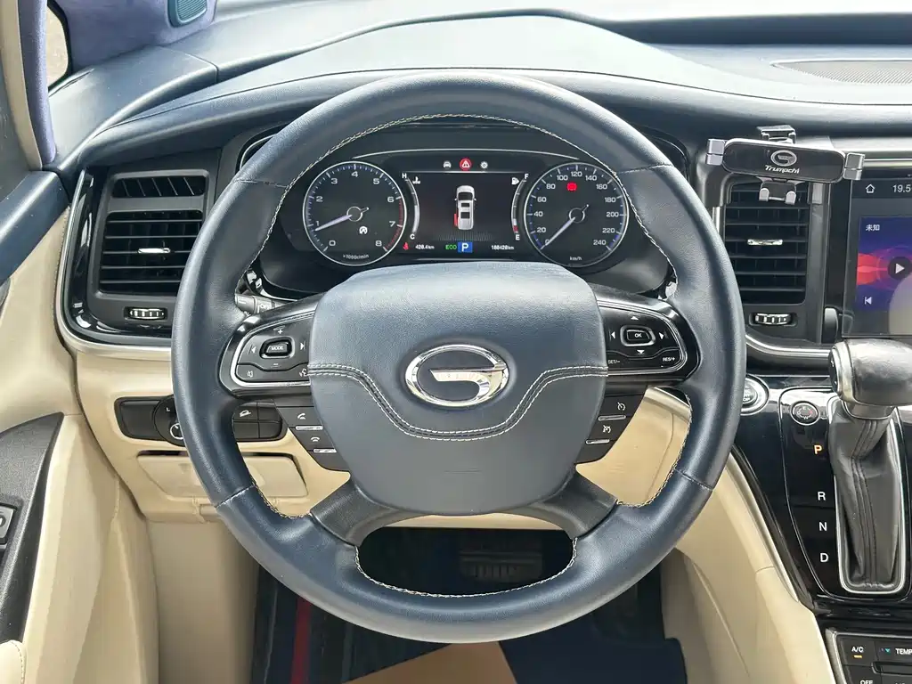 GAC Motor Trumpchi M8 — фото 9