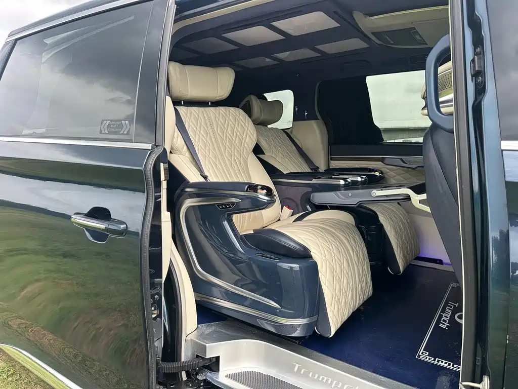 GAC Motor Trumpchi M8 — фото 10