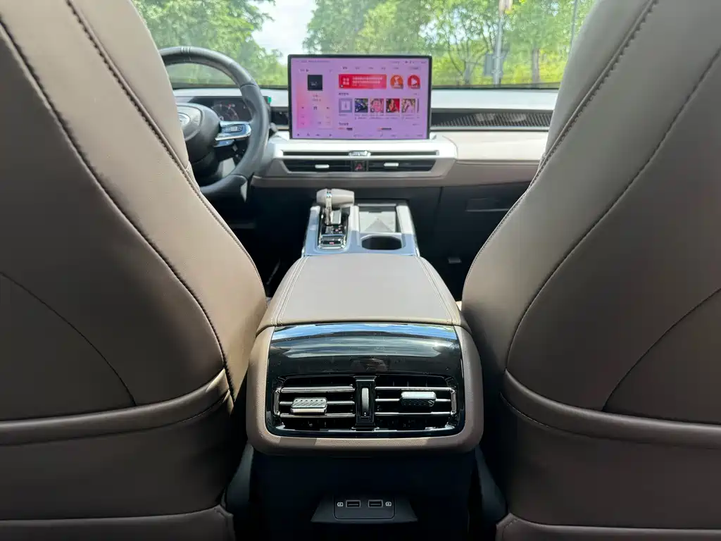 GAC Motor Trumpchi GS4 — фото 11