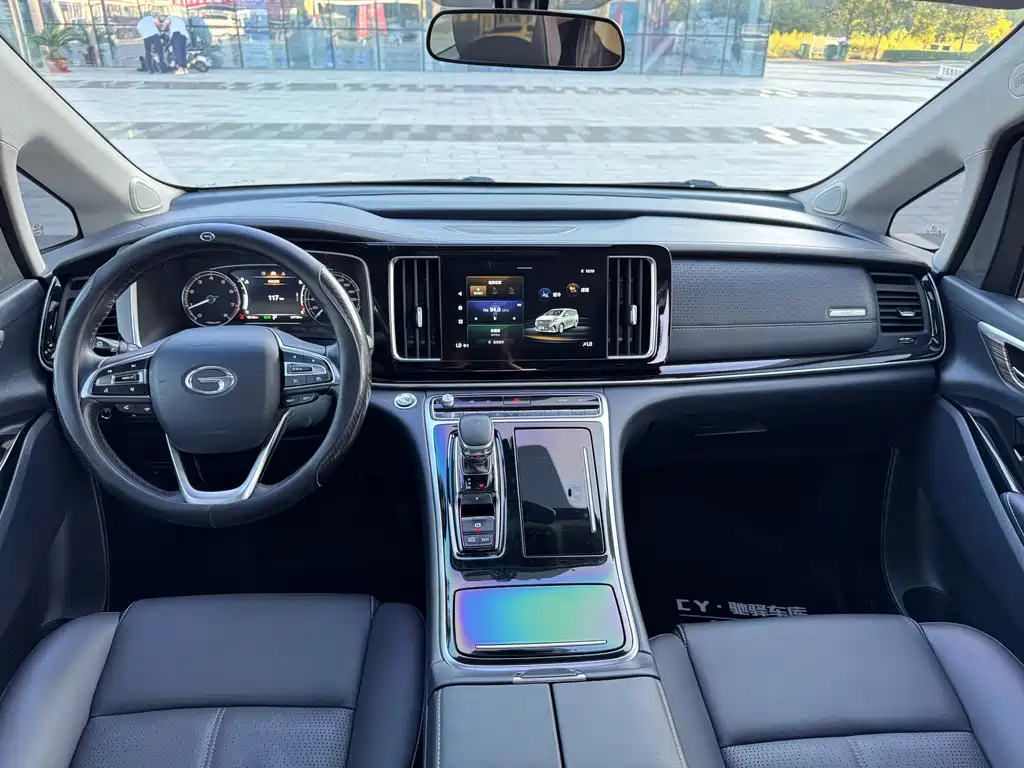 GAC Motor Trumpchi M8 — фото 13