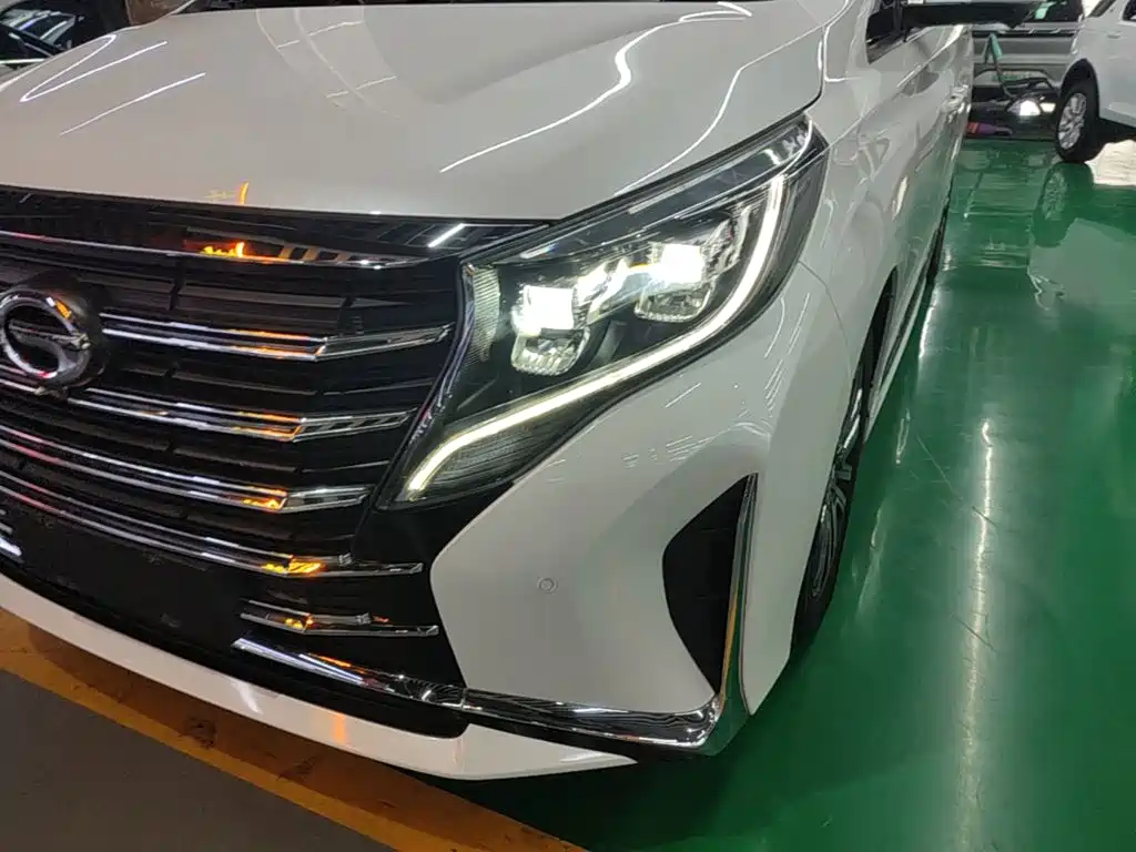 GAC Motor Trumpchi M8 — фото 24