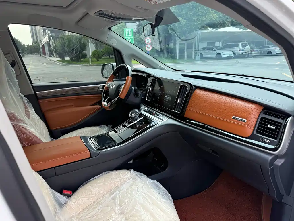 GAC Motor Trumpchi M8 — фото 9