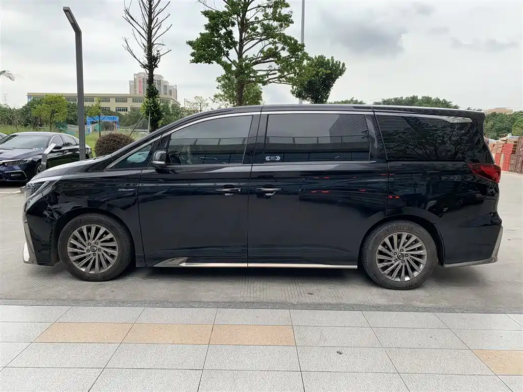 GAC Motor Trumpchi M8 — фото 3