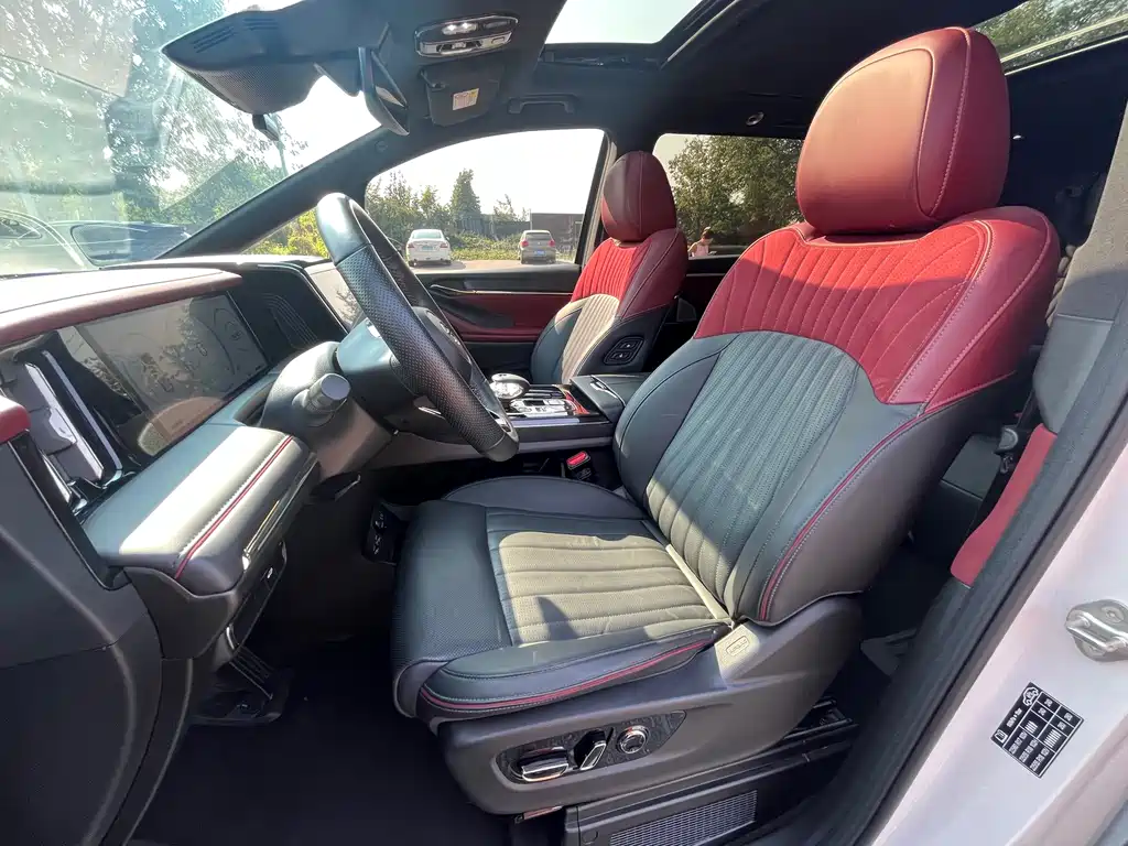 GAC Motor Trumpchi M8 — фото 11