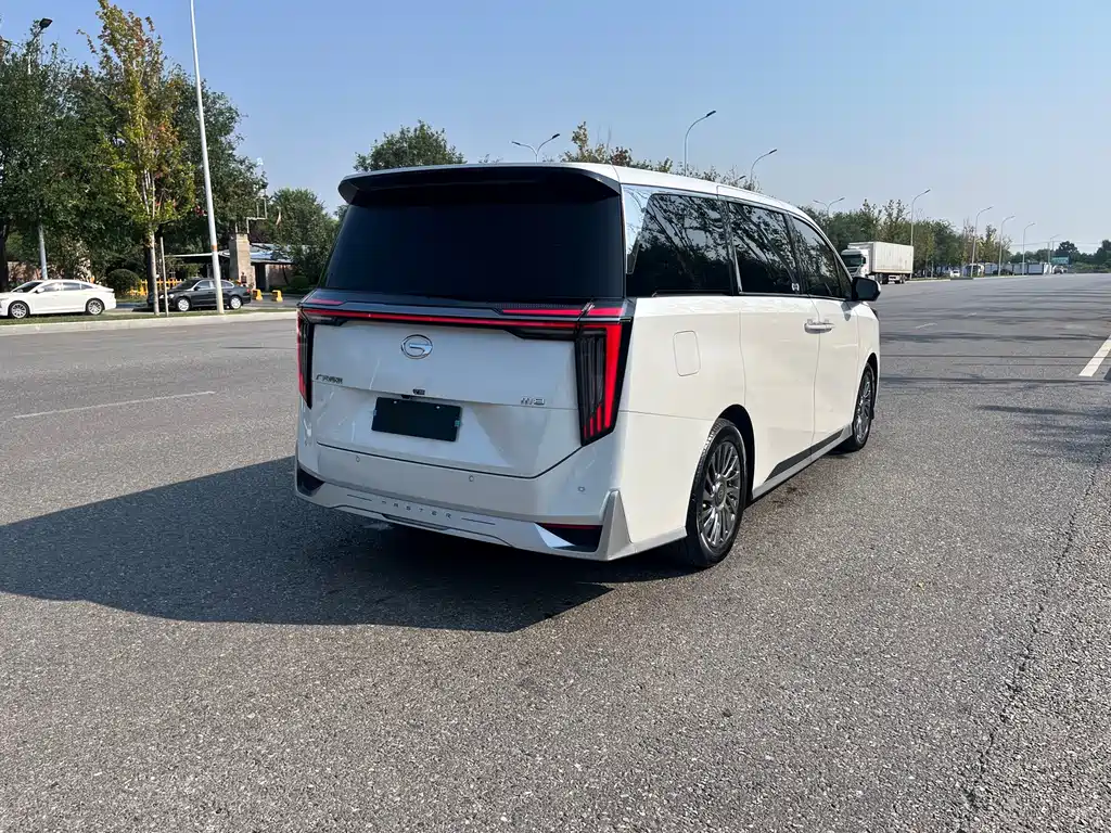 GAC Motor Trumpchi M8 — фото 20