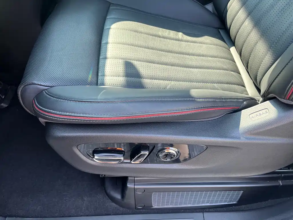 GAC Motor Trumpchi M8 — фото 9