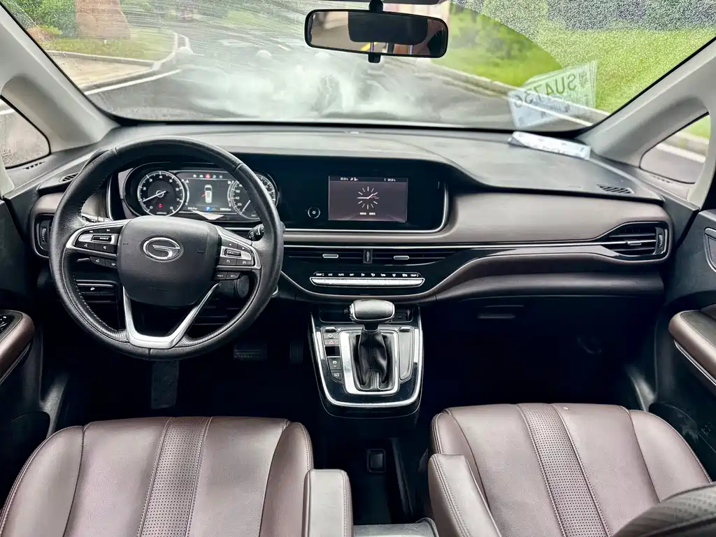 GAC Motor Trumpchi M6 — фото 9
