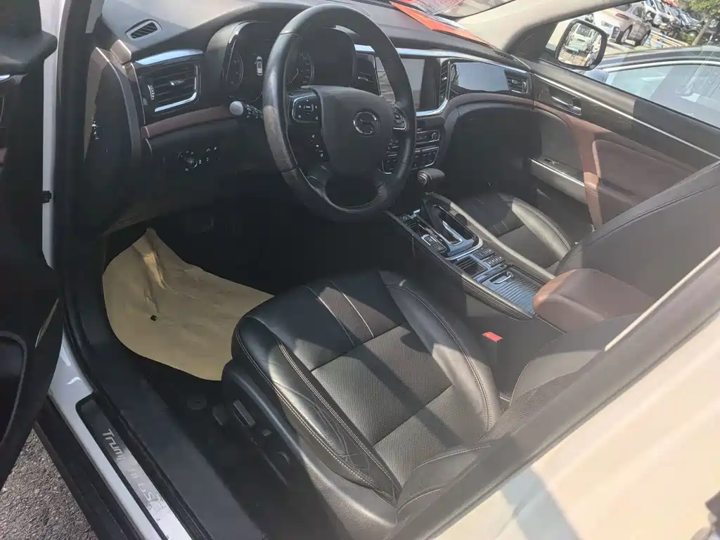 GAC Motor Trumpchi GS8 — фото 6