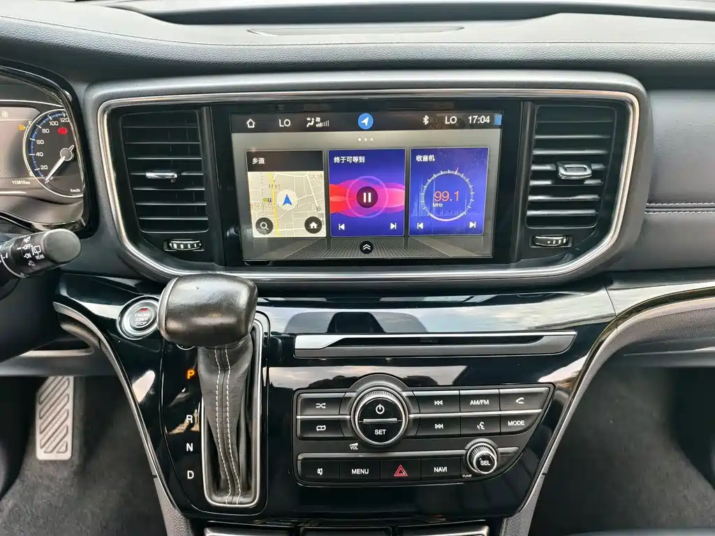 GAC Motor Trumpchi M8 — фото 20