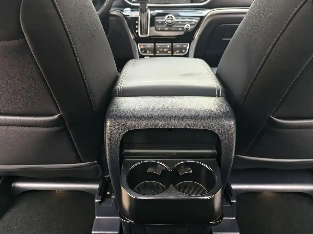 GAC Motor Trumpchi M8 — фото 21