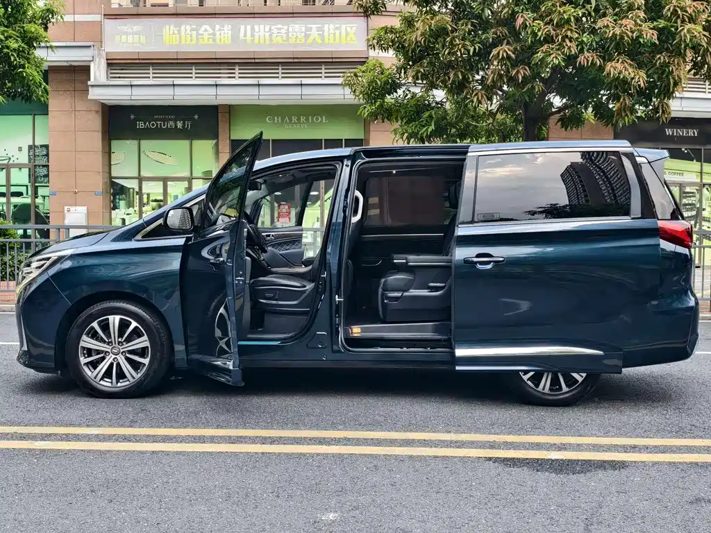 GAC Motor Trumpchi M8 — фото 8