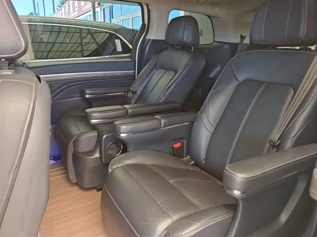 GAC Motor Trumpchi M8 — фото 17