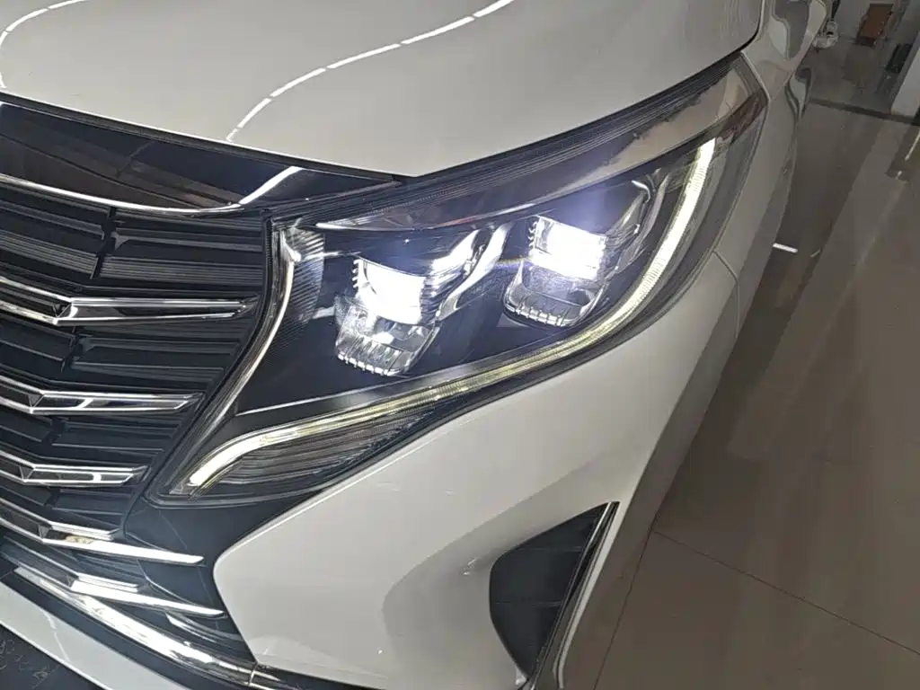 GAC Motor Trumpchi M8 — фото 24