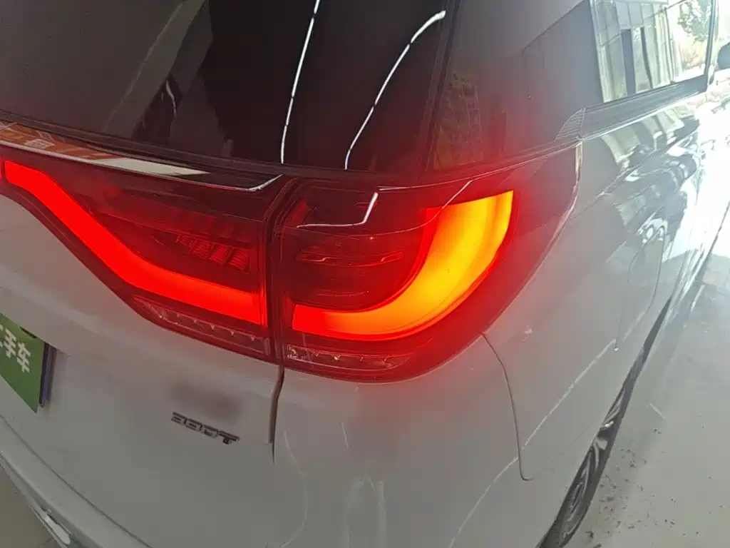 GAC Motor Trumpchi M8 — фото 8
