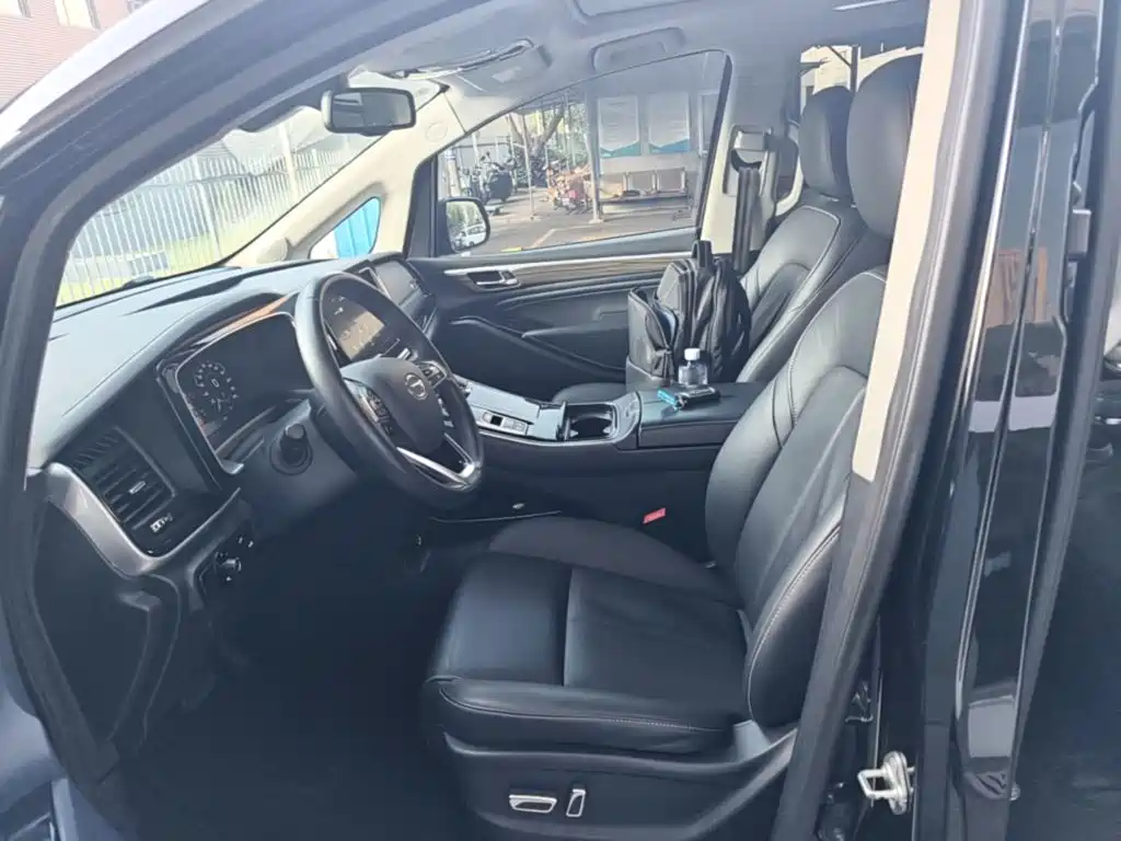 GAC Motor Trumpchi M8 — фото 11