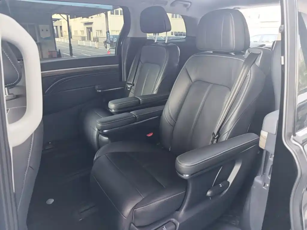 GAC Motor Trumpchi M8 — фото 13
