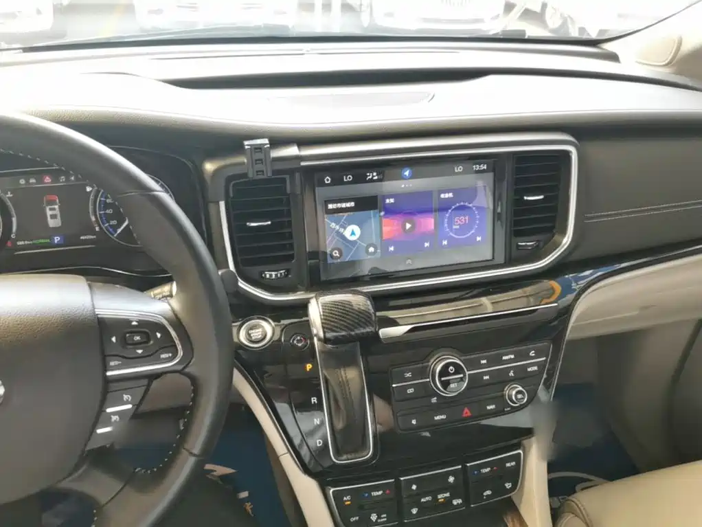 GAC Motor Trumpchi M8 — фото 10