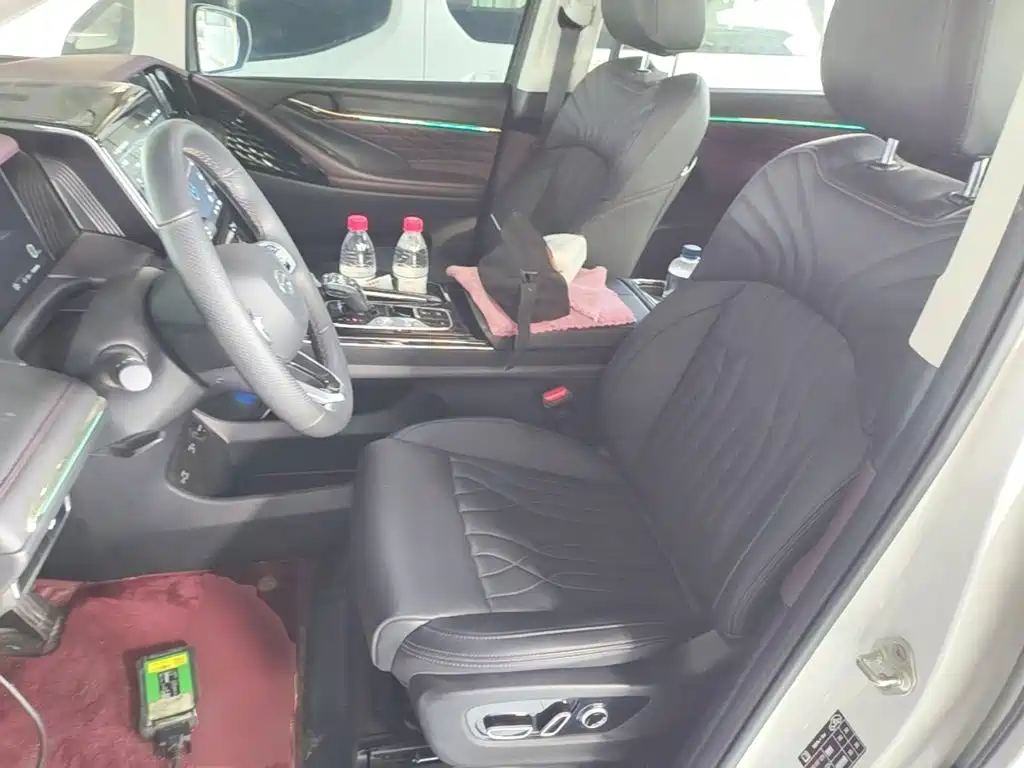 GAC Motor Trumpchi M8 — фото 15