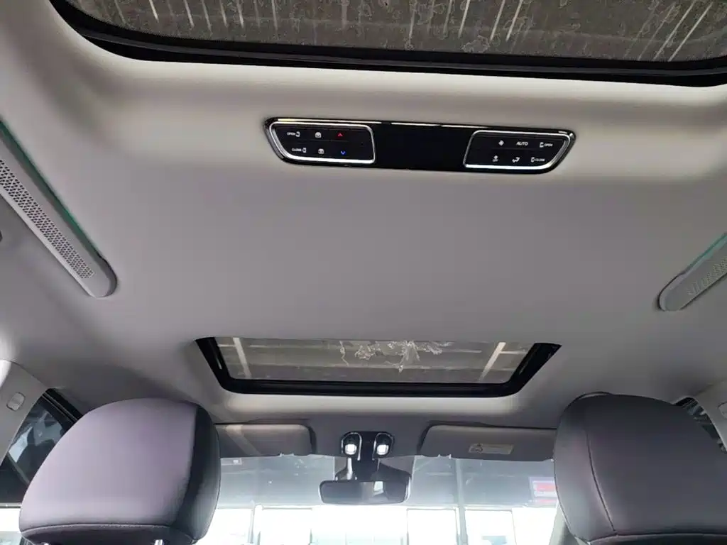 GAC Motor Trumpchi M8 — фото 18