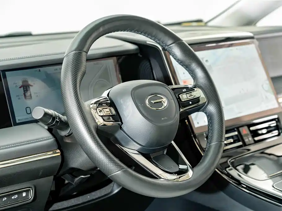 GAC Motor Trumpchi E9 — фото 11