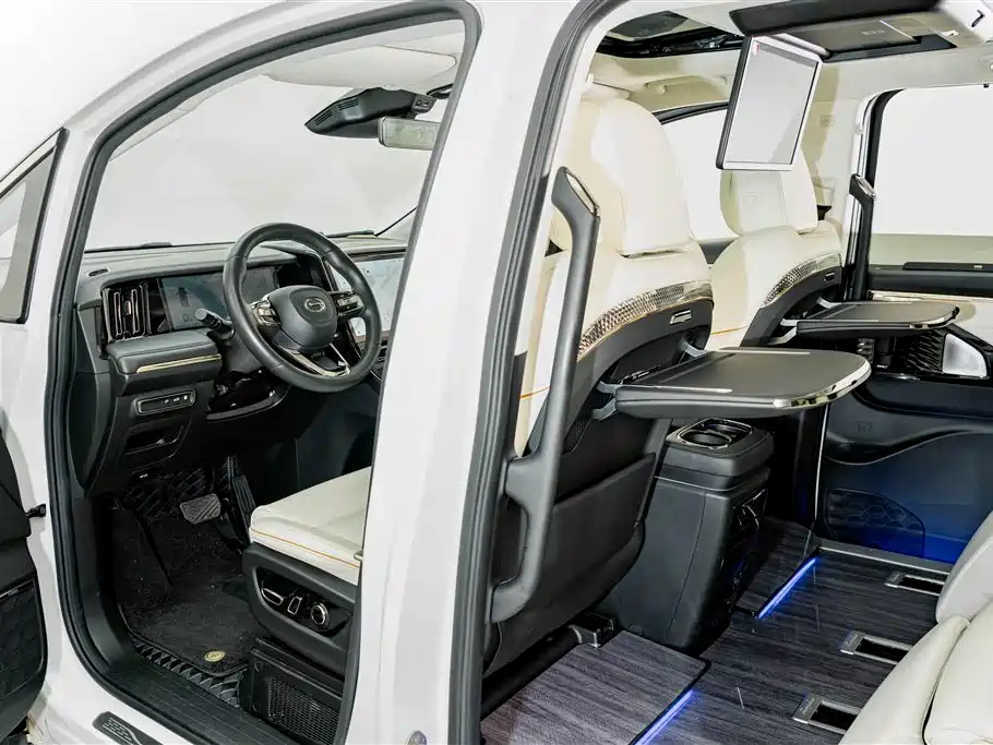 GAC Motor Trumpchi E9 — фото 18