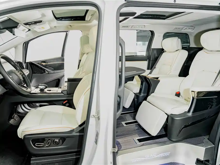 GAC Motor Trumpchi E9 — фото 19