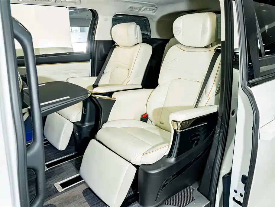 GAC Motor Trumpchi E9 — фото 20