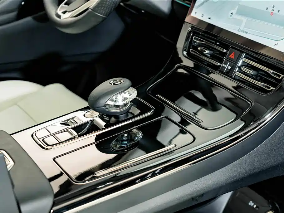 GAC Motor Trumpchi E9 — фото 22