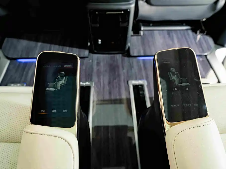 GAC Motor Trumpchi E9 — фото 28