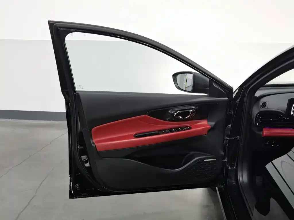 GAC Motor Shadow Leopard — фото 8