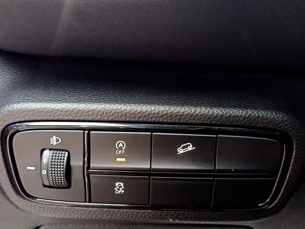 GAC Motor Trumpchi M6 — фото 13