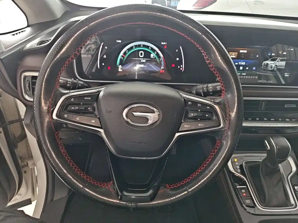 GAC Motor Trumpchi M6 — фото 11