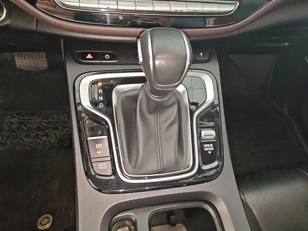 GAC Motor Trumpchi M6 — фото 14