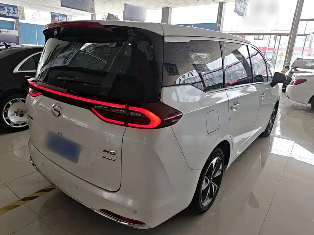 GAC Motor Trumpchi M6 — фото 7
