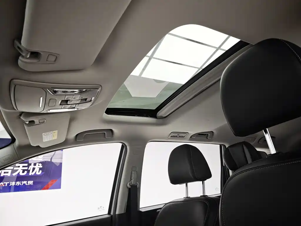 GAC Motor Trumpchi M6 — фото 14