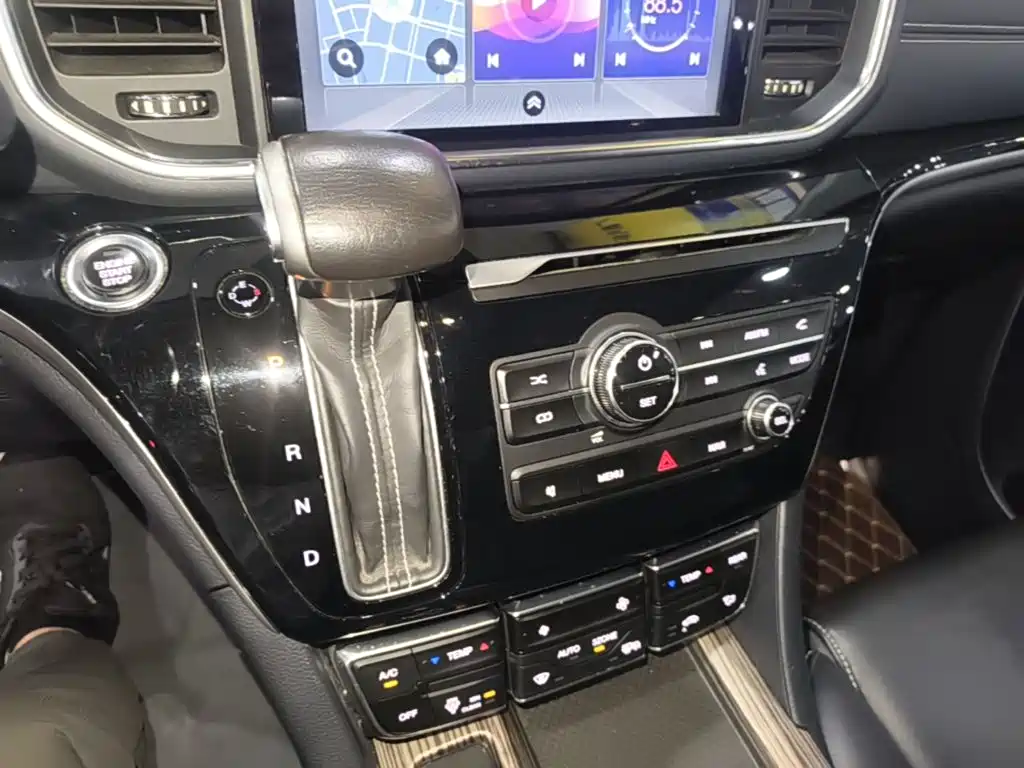 GAC Motor Trumpchi M8 — фото 14