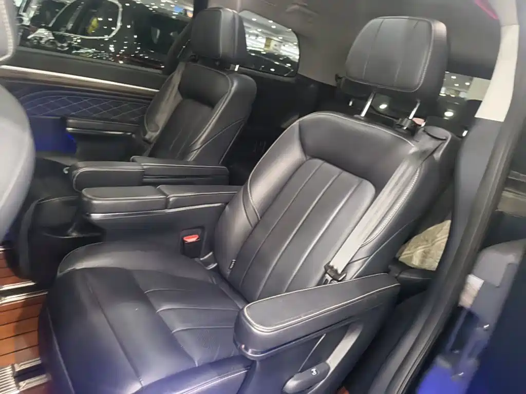 GAC Motor Trumpchi M8 — фото 17