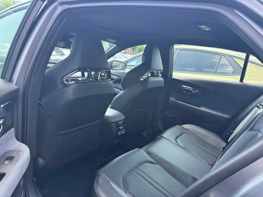 GAC Motor Shadow Leopard — фото 5