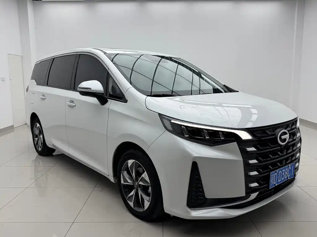 GAC Motor Trumpchi M6 — фото 3