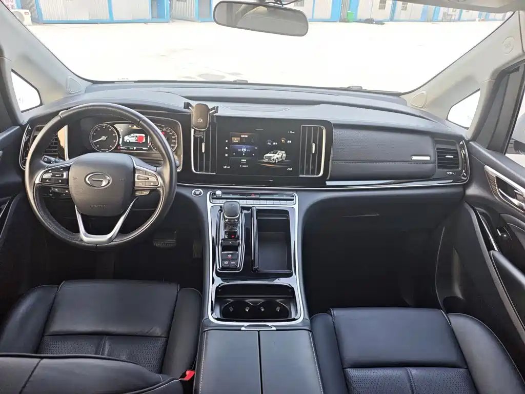 GAC Motor Trumpchi M8 — фото 14
