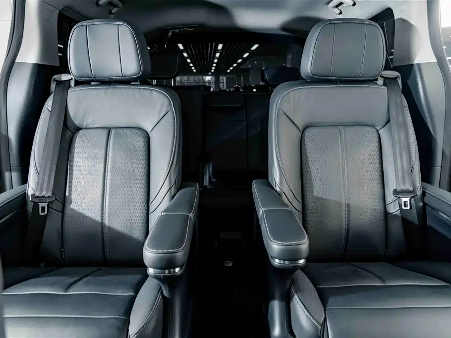 GAC Motor Trumpchi M8 — фото 23