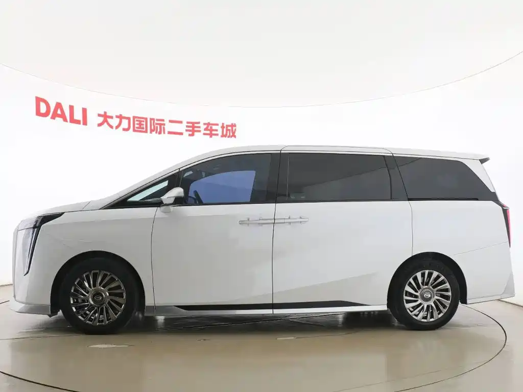 GAC Motor Trumpchi M8 — фото 2