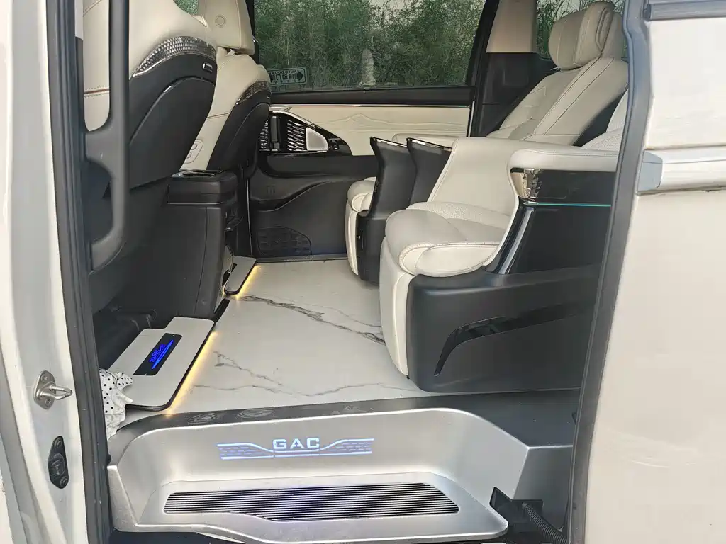 GAC Motor Trumpchi E9 — фото 20